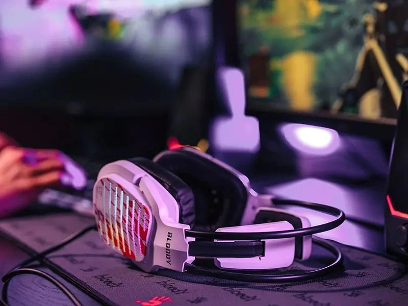 A4-Tech Bloody G565 Energy White 7.1 USB RGB fehér gamer headset