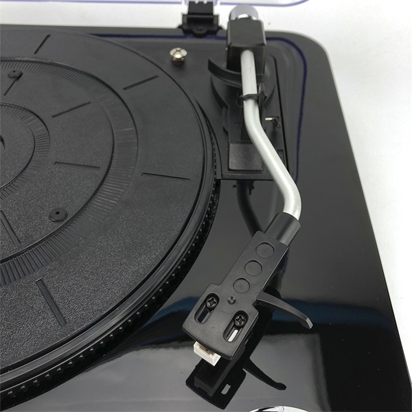 Aiwa GBTUR-120BK USB/Bluetooth/bakelit fekete lemezjátszó (Újracsomagolt)