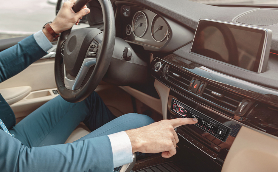 Aiwa IC-300BT Bluetooth/USB/AUX mechanika nélküli autóhifi fejegység
