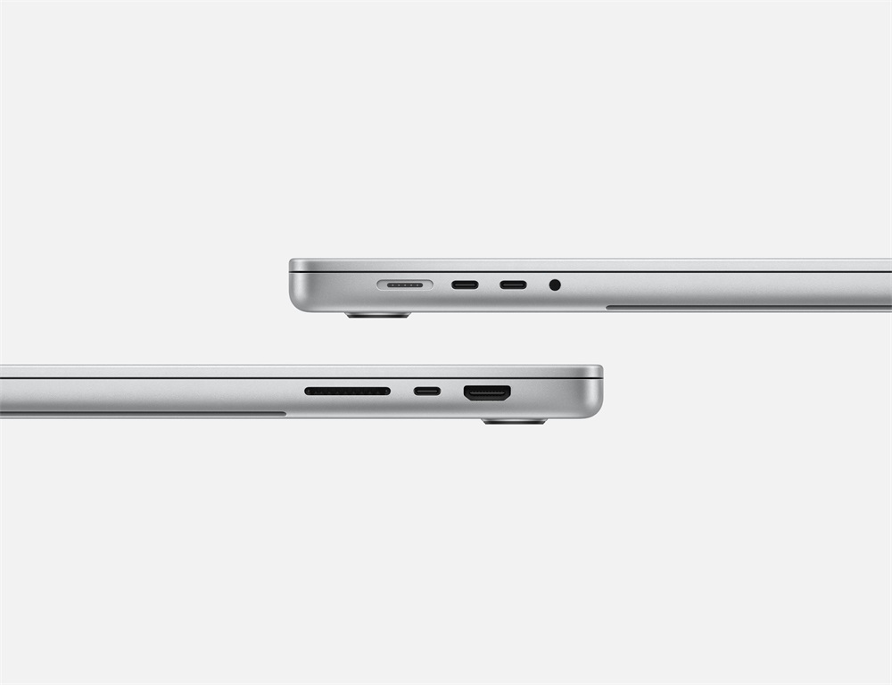 Apple MacBook Pro 16"/M4 Max chip 14 magos CPU és 32 magos GPU/36GB/1TB SSD/ezüst laptop