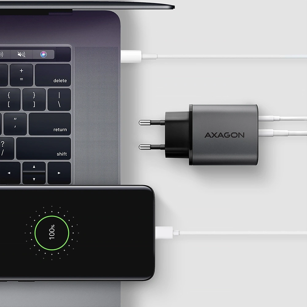 Axagon ACU-PQ67D PD3.0 & QC4+ 2× OUTPUTS, LCD kijelzővel és két kimenettel (USB-A + USB-C) 67W GaN hálózati töltő