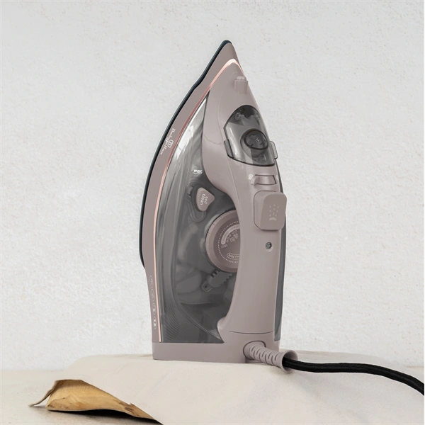 Berlinger Haus BH/9594 matt taupe gőzölős vasaló