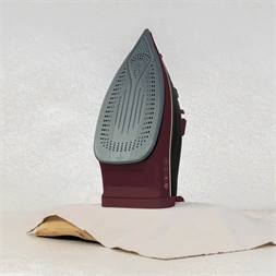 Berlinger Haus BH/9595 matt bordó gőzölős vasaló