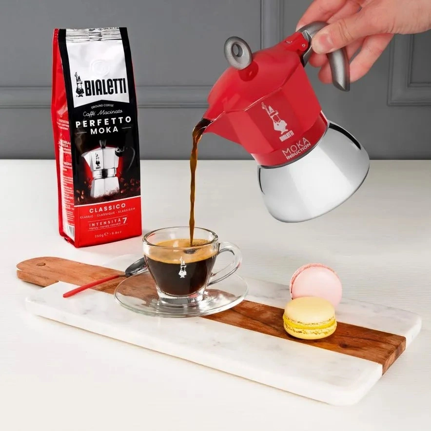 Bialetti Moka 6946 Induction piros 6 személyes indukciós kotyogós kávéfőző