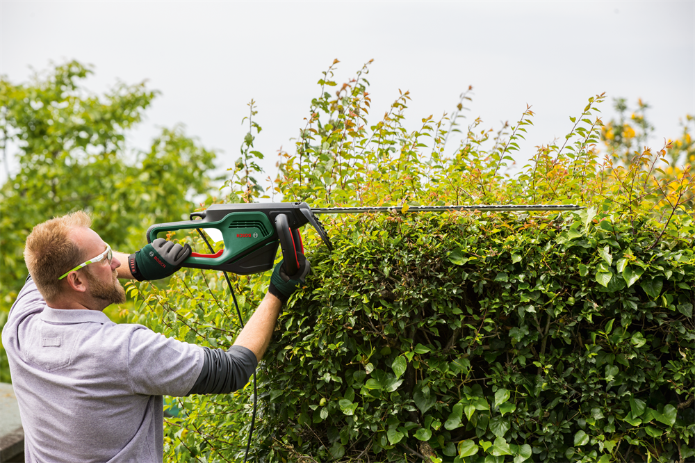 Bosch AdvancedHedgeCut 65 elektromos sövényvágó