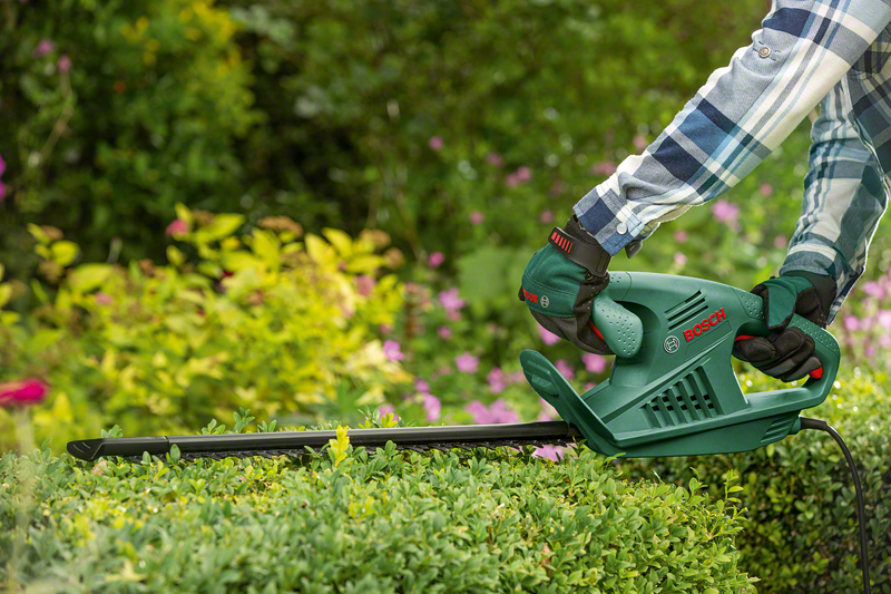Bosch EasyHedgeCut 45 elektromos sövényvágó