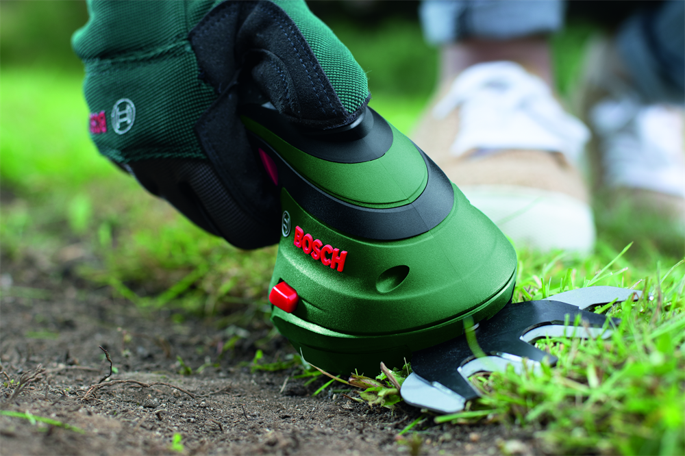 Bosch Isio akkumulátoros bokorvágó- és fűnyíró olló