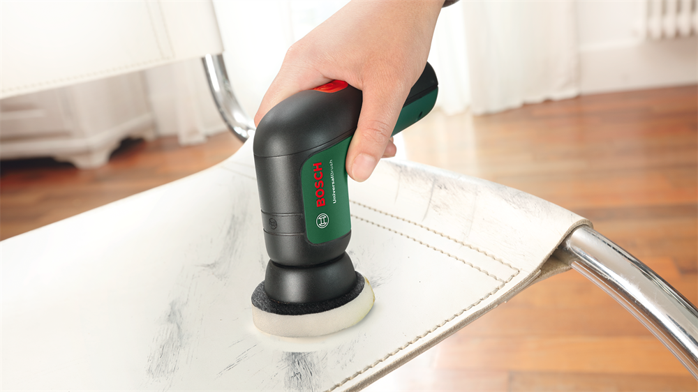 Bosch UniversalBrush 3,6 akkumulátoros száraz-nedves tisztítókefe