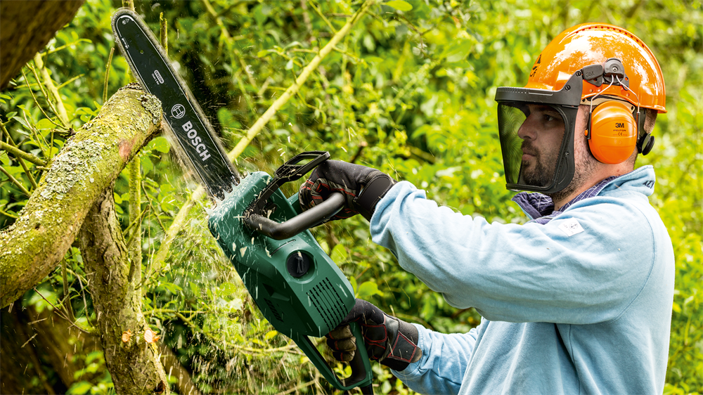 Bosch UniversalChain 35 láncfűrész
