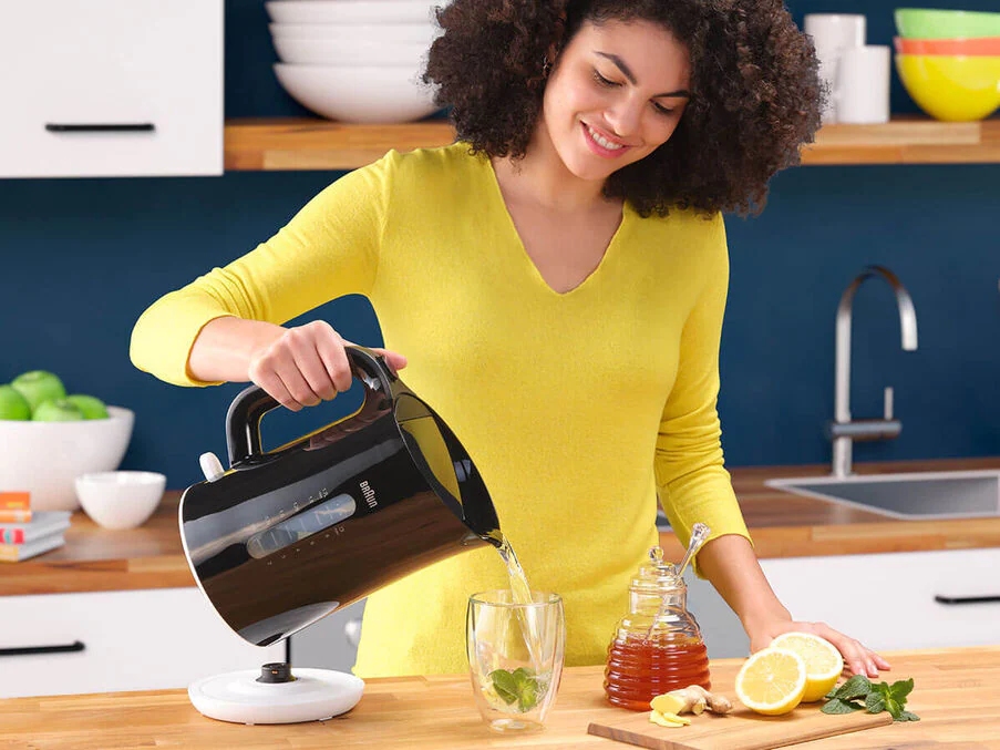 Braun WK1100BK 1,7L-es fekete vízforraló