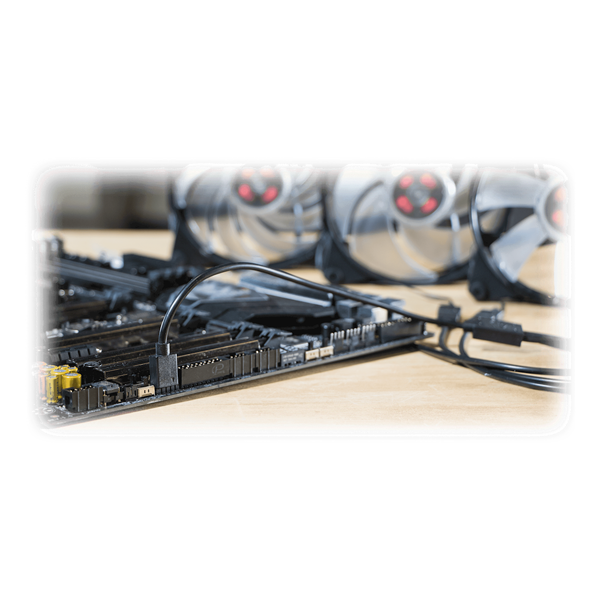 COOLER MASTER RGB Splitter Kábel 1-to-3, fekete