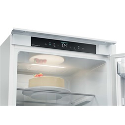 Candy ECNBQT3519EW alulfagyasztós, beépíthető, Hűtő: 211L, Fagyasztó: 73L, No Frost, hűtőszekrény