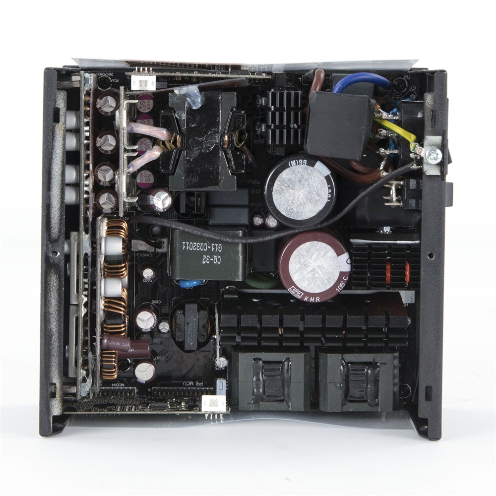Chieftec PowerPlay Gold 550W 80+ Gold ventillátorral moduláris dobozos tápegység