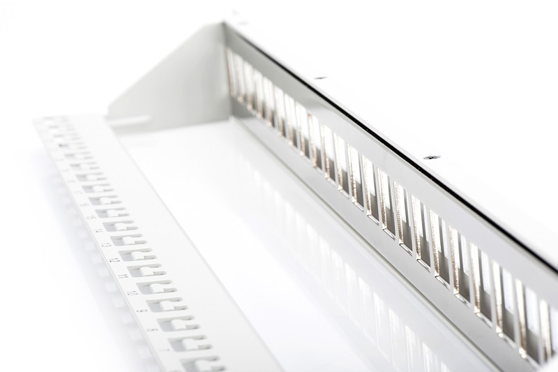 DIGITUS 24port 19" 1U szürke moduláris üres Patch Panel