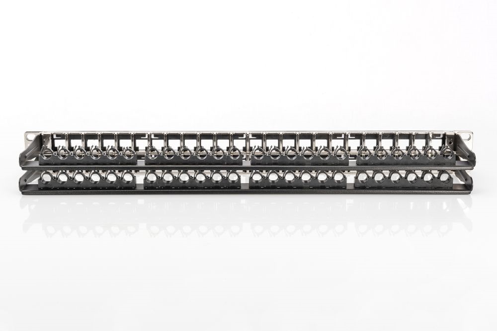 DIGITUS 48port 19" 1U fekete moduláris üres patch panel