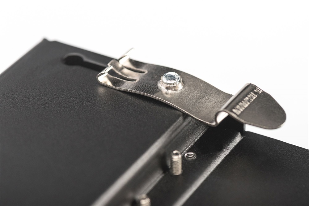 DIGITUS AN-25188 DIN-sínes rögzítőkészlet asztali patch panelhez