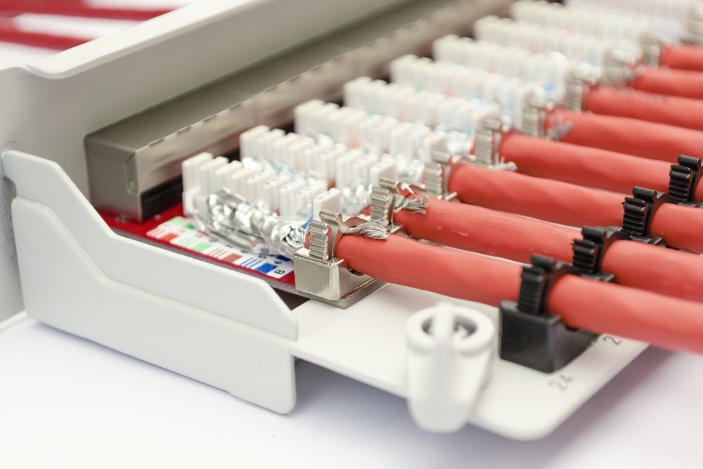 DIGITUS CAT6A 24port 19" 1U kompakt szürke árnyékolt Patch Panel