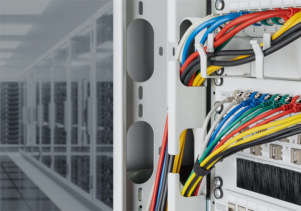 DIGITUS Cat.6A F/FTP LSZH 0,5m szürke slim patch kábel
