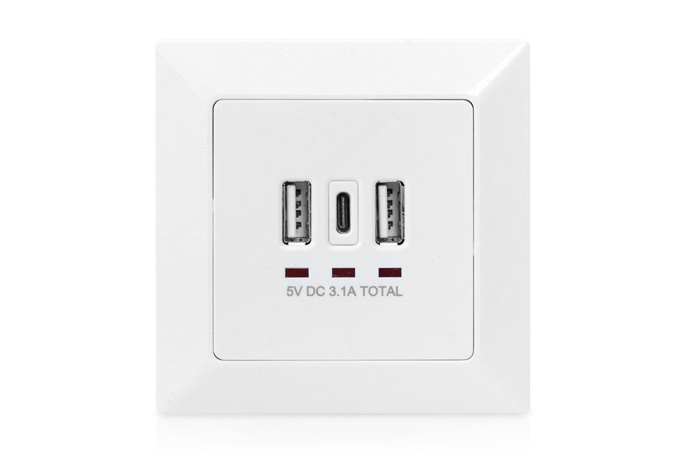 DIGITUS DA-70618 1x USB Type-C 2x Type-A 250V schuko süllyesztett fali aljzat