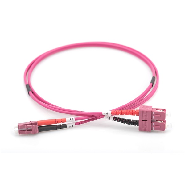 DIGITUS DK-2532-01-4 Duplex 2xSC + 2xLC multimodusú OM4 50/125 LSOH 1m optikai patch kábel