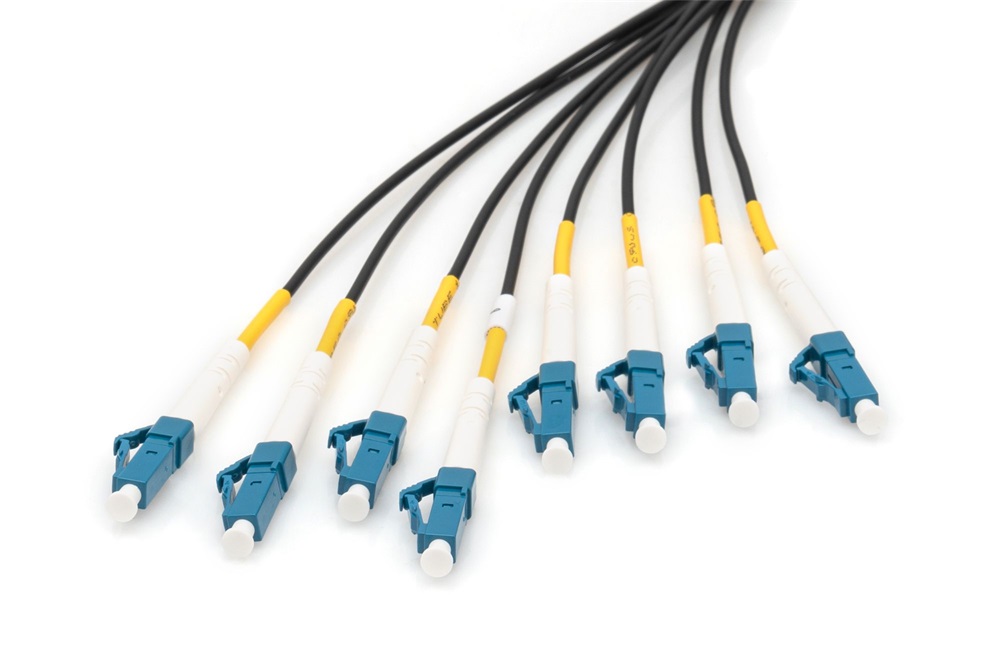 DIGITUS DK-2A338U050BK-BBB 8 szálas 8x LC/UPC 9/125 monomódusú OS2 Dca kültéri/beltéri előszerelt optikai kábel 50m