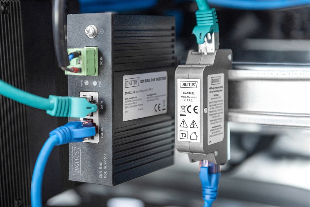DIGITUS DN-95421 DIN sínes PoE túlfeszültségvédő RJ45 szürke