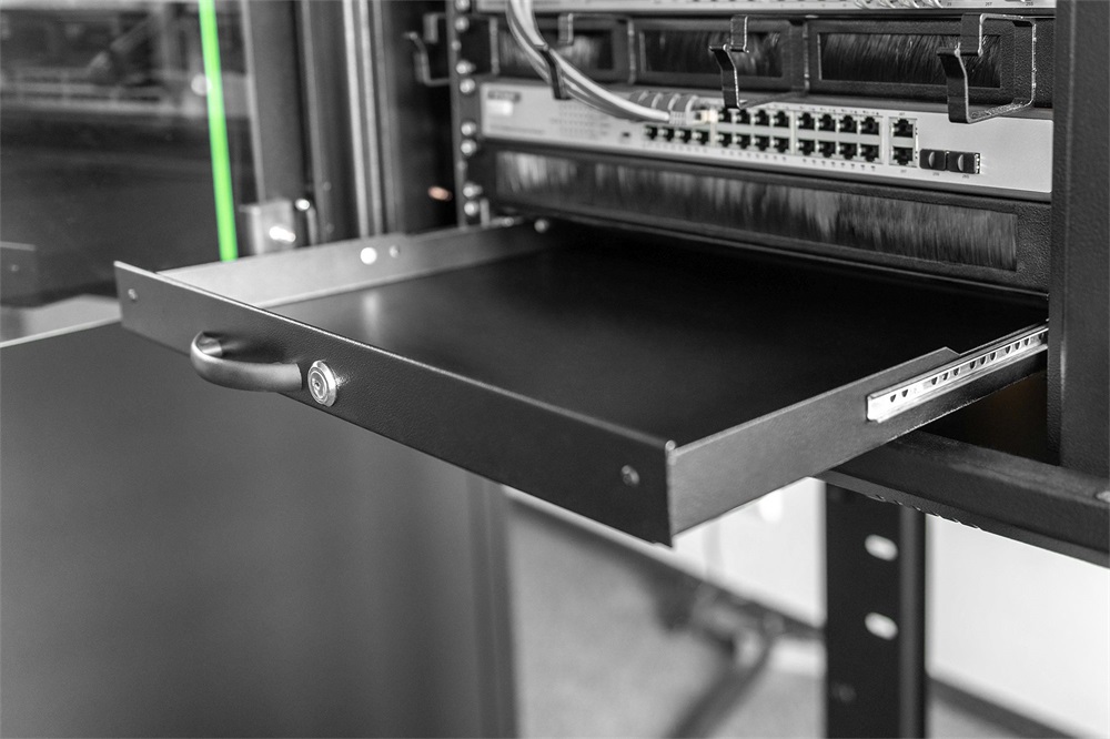 DIGITUS DN-19 KEY-1U-SW 19” 1U fekete billentyűzet és dokumentumtároló fiók