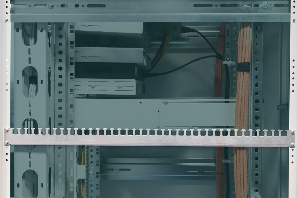 DIGITUS DN-19 ORG-600P Kábelrögzítő sín 600mm mélységű Unique/Dynamic Basic rackszekrényhez