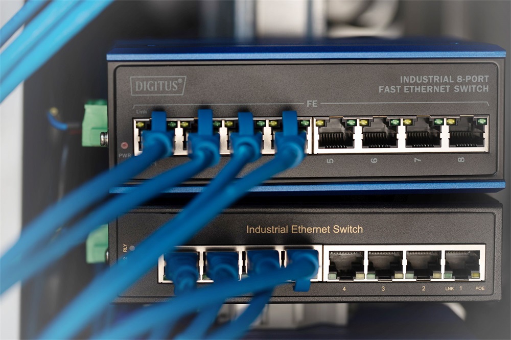 DIGITUS DN-650108 8x 10/100Mbps FE Lan port PoE 200W nem menedzselhető ipari switch
