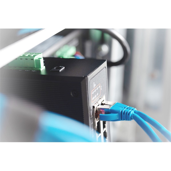 DIGITUS DN-651113 7x GbE Lan port 1x PD Lan port PoE 30W nem menedzselhető ipari switch