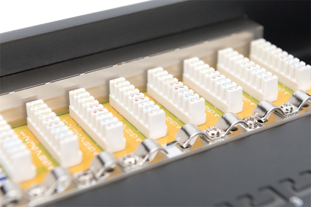DIGITUS DN-91616S-B CAT6 16port 19" 1U fekete árnyékolt Patch Panel