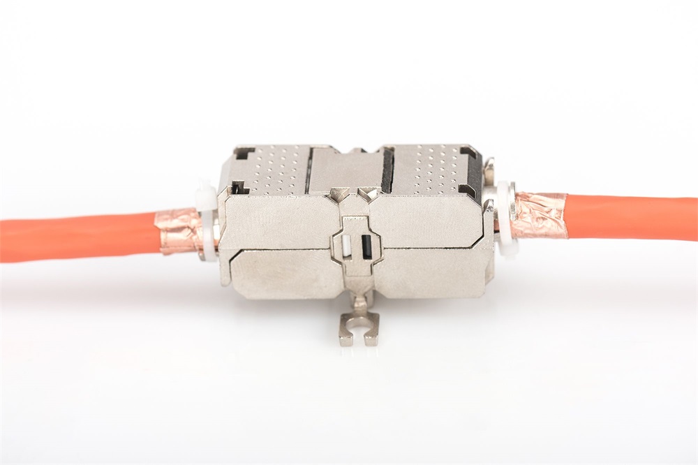DIGITUS DN-93909 CAT6A árnyékolt 500MHz kábeltoldó