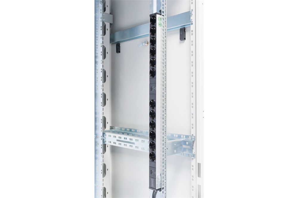 DIGITUS DN-95405 0U PDU függőleges 250V 2x16A 12xCEE7/3 aljzat CEE7/7 csatlakozó 2M elosztósor