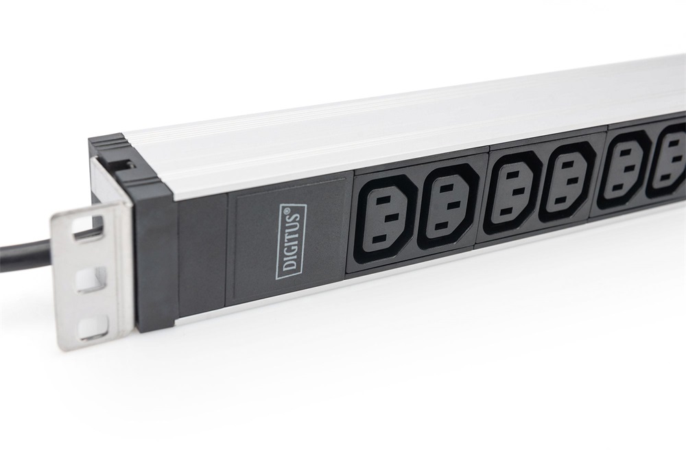 DIGITUS DN-95426 19" 1U PDU 250V 16A 12xIEC C13 aljzat CEE7/7 csatlakozó 2M elosztósor