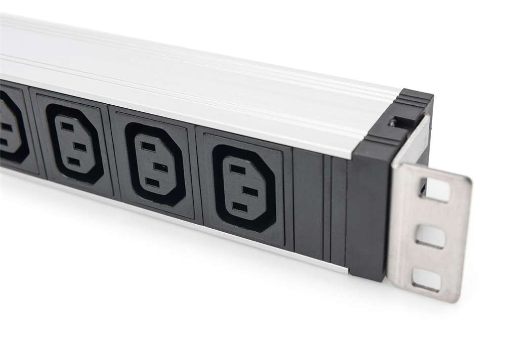 DIGITUS DN-95429 19" 1U PDU 230V 10A 9xIEC C13 aljzat IEC C14 csatlakozó 2M elosztósor