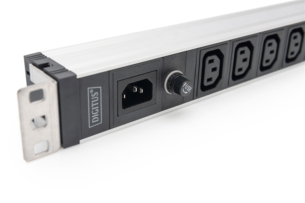 DIGITUS DN-95429 19" 1U PDU 230V 10A 9xIEC C13 aljzat IEC C14 csatlakozó 2M elosztósor