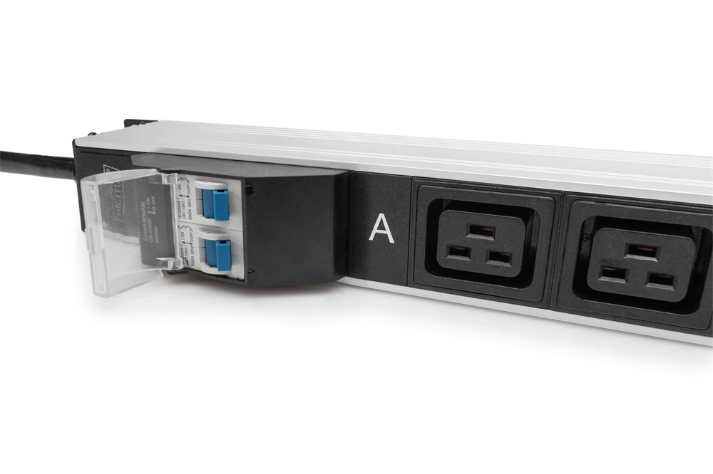 DIGITUS DN-95451 0U PDU függőleges 250V 32A 24xC13 4xC19 aljzat IEC 60309 ipari csatlakozó 3M elosztósor