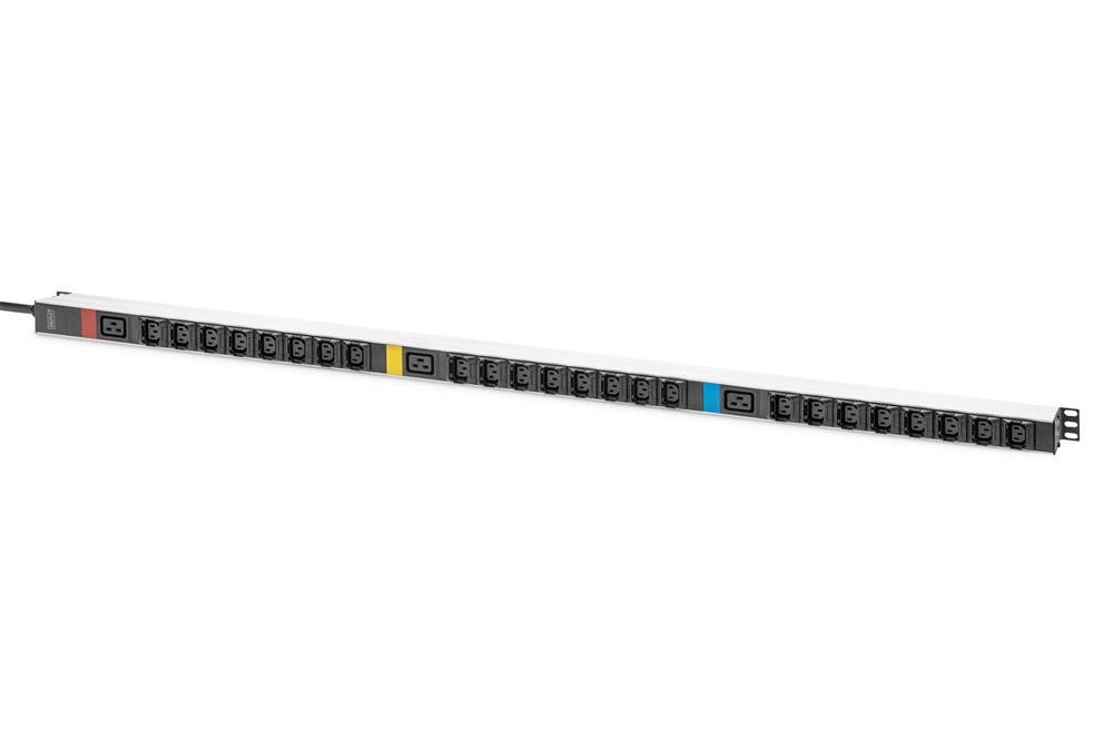 DIGITUS DN-95452  0U PDU függőleges 3 fázisú 250V 16A 24xC13 3xC19 aljzat IEC 60309 ipari csatlakozó 3M elosztósor