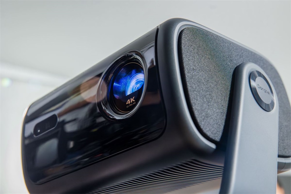 Dangbei MP1 Max 4K UHD 3100L fekete lézer projektor