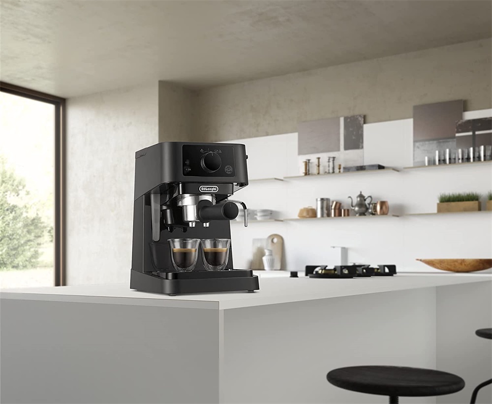 DeLonghi EC235.BK Stilosa fekete espresso kávéfőző