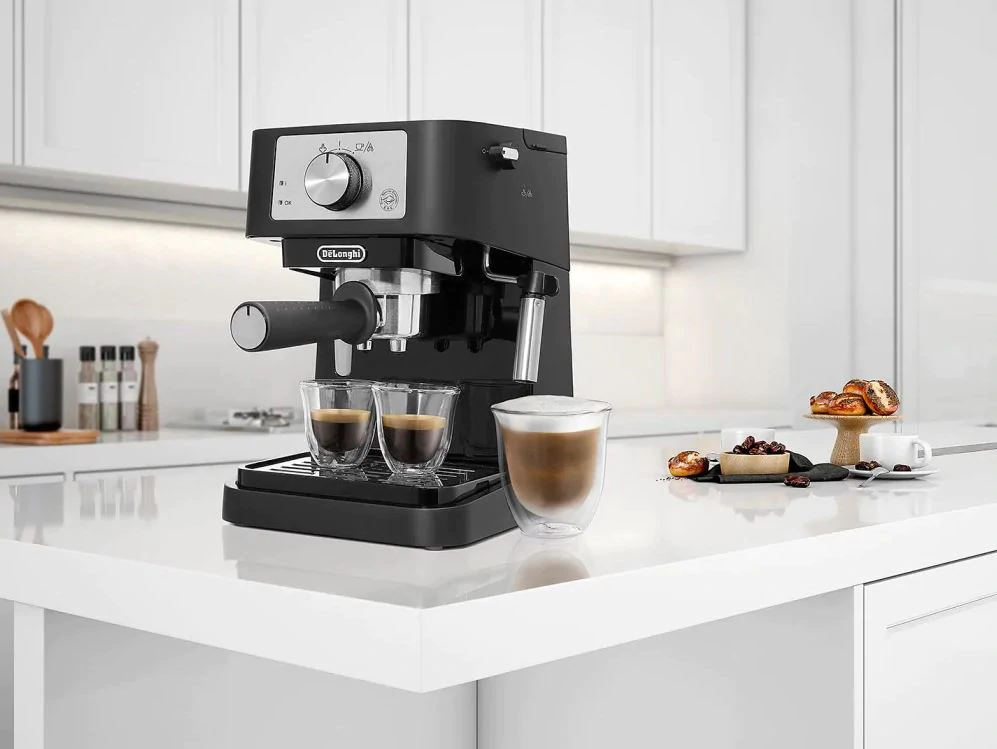 DeLonghi EC260.BK Stilosa fekete espresso kávéfőző