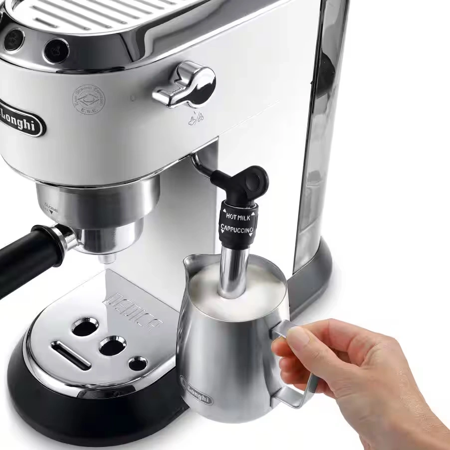 DeLonghi EC 685.W Dedica fehér espresso kávéfőző (Újracsomagolt)