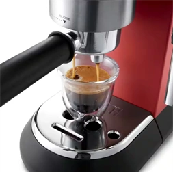 DeLonghi EC 685.R Dedica piros espresso kávéfőző (Újracsomagolt)