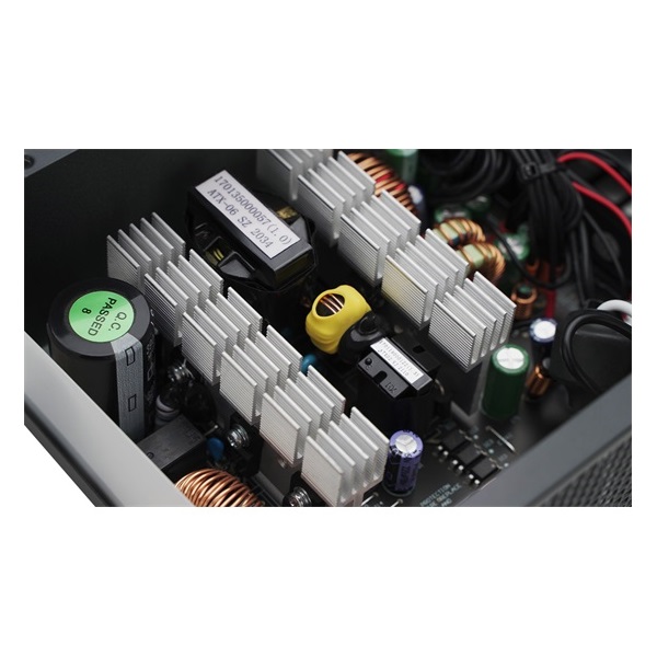 DeepCool Tápegység 750W - PF750 (80 Plus, Aktív PFC, 12cm )