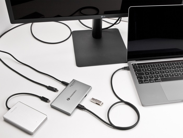 Delock 64157 3 portos Thunderbolt4 8K + 1x USB-A 3.2 HUB