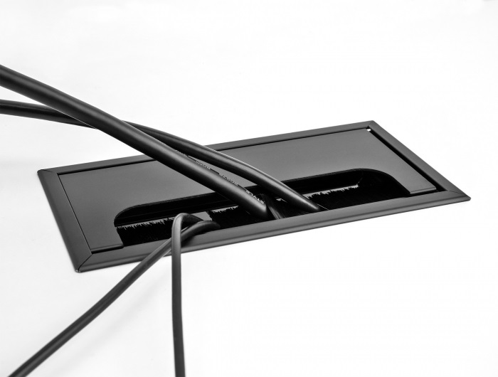 Delock 66857 280x80x28mm asztalba szerelhető kefés fekete kábelrendező