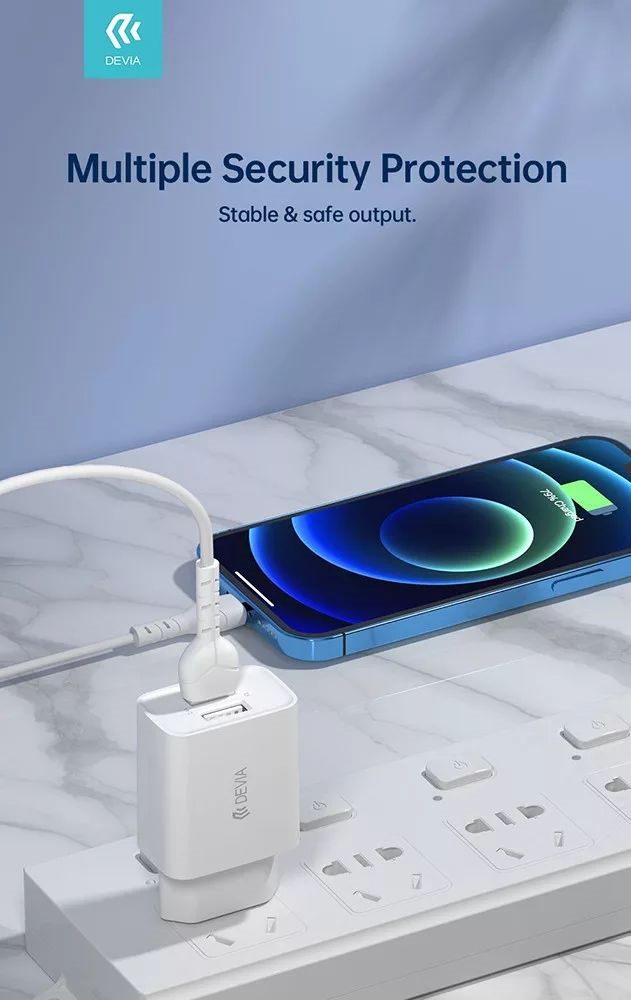 Devia ST361395 5V/2.4A Smart 2xUSB Hálózati töltő adapter + 1 m Lightning kábel