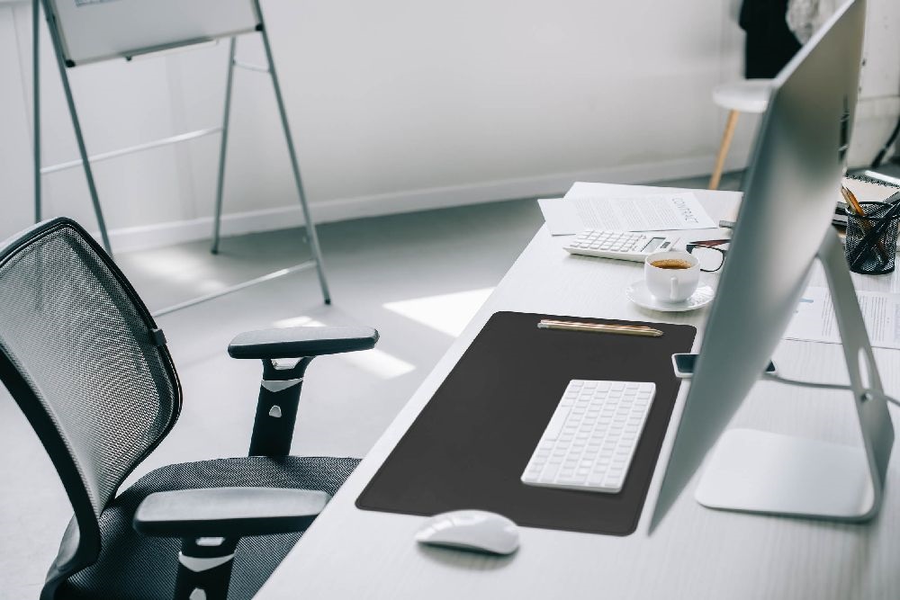 Durable  530x400mm lekerekített szélű fekete asztali könyöklő