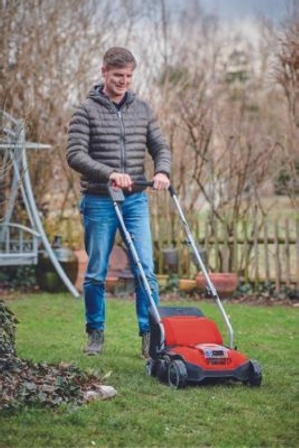 Einhell 3420604 PXC GC-SC 18/28 Li-Solo akkus talajlazító és gyepszellőztető