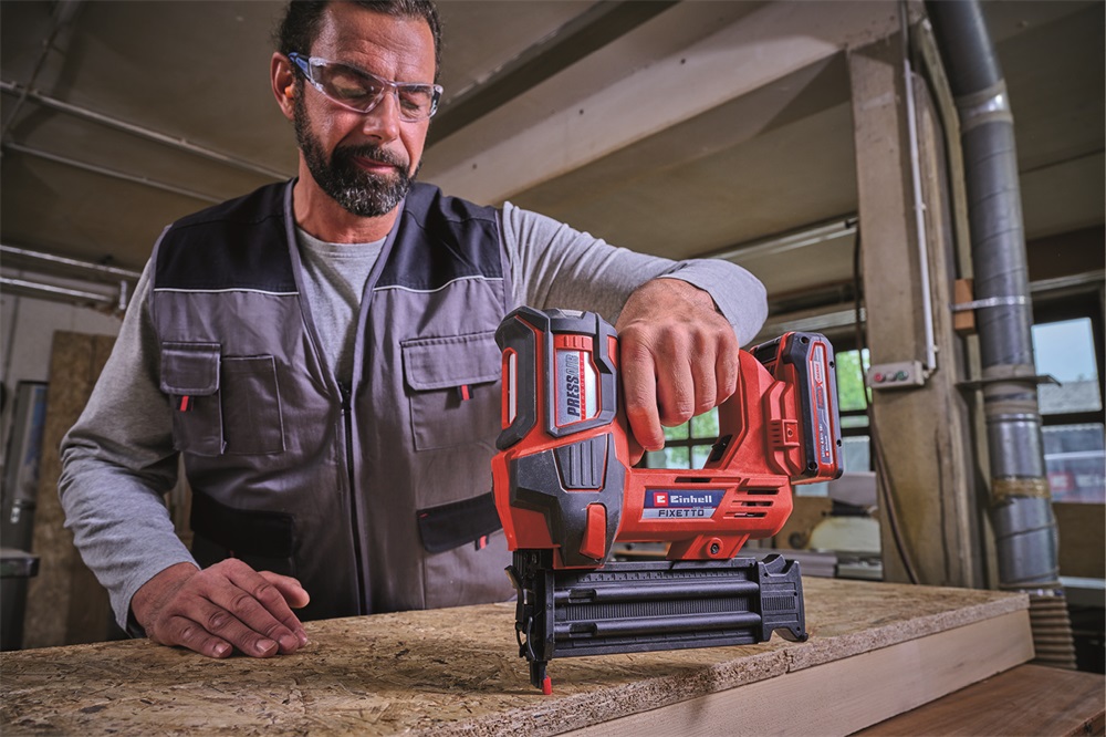 Einhell PROFESSIONAL FIXETTO 18/50 N akkus szögbelövő